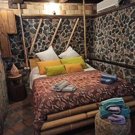 Casa Maria 아데제